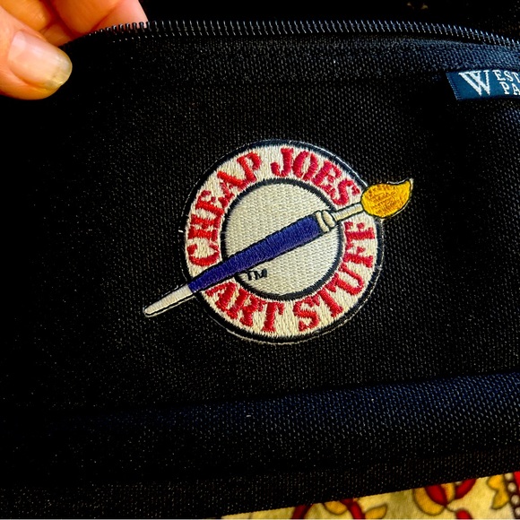 3 for $20 ARTISTS FANNY PACK - Picture 1 of 7